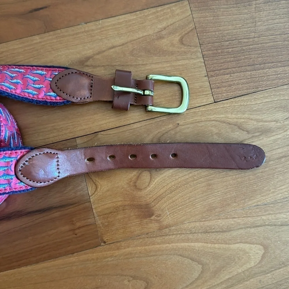Leather Man LTD Boys CORAL MARLIN SCHOOL MOTIF BELT/NAVY solid brass buckle 26”